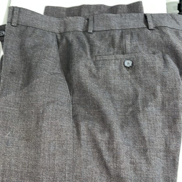 Burberry Dress Pants Size 40”W x 30” Inseam. Brown in colour. VGUC. - Picture 2 of 11